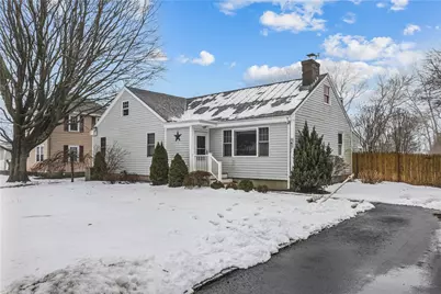 161 Mitchells Lane, Middletown, RI 02842 - Photo 1