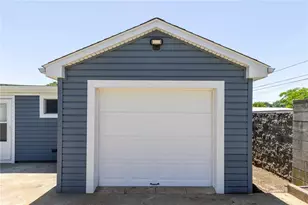 175 Leonard Ave, East Providence, RI 02914 - Photo 11