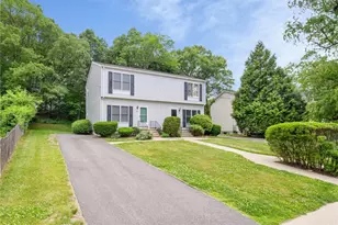 160 Bourne Ave, East Providence, RI 02916 - Photo 1