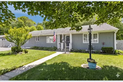 15 Hanley Lane, Warren, RI 02885 - Photo 1