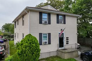 3 Benedict St, Pawtucket, RI 02861 - Photo 1