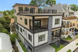 43 12th St, Providence, RI 02906 - Photo 1