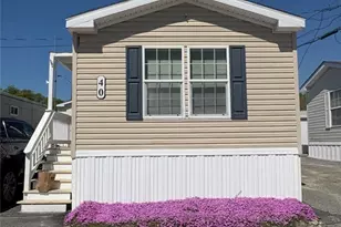 27 Woodward Road 40, Lincoln, RI 02865 - Photo 1