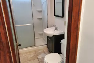 668 Grove St, Woonsocket, RI 02895 - Photo 5