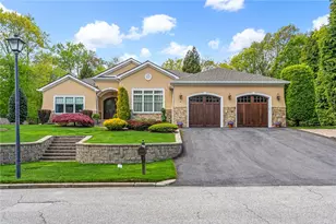 45 Briarbrooke Ln, Cranston, RI 02921 - Photo 1