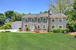 29 Melrose Ave, Barrington, RI 02806 - Photo 1
