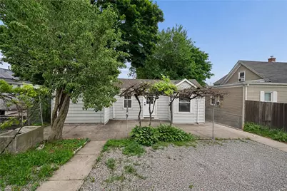 370 Pleasant Street, Pawtucket, RI 02860 - Photo 1