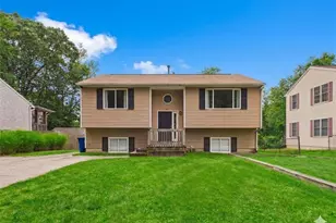 52 Meadowrue Trail, Narragansett, RI 02874 - Photo 1