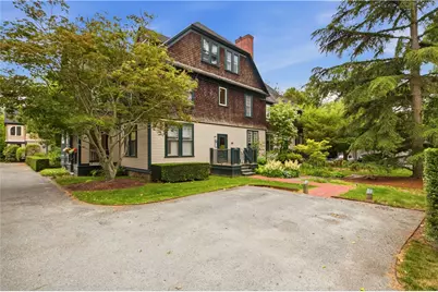 158 Narragansett Avenue #U, Newport, RI 02840 - Photo 1