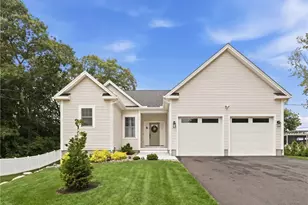 124 Oak St, South Kingstown, RI 02879 - Photo 1