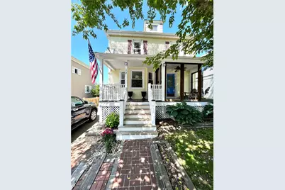 12 Bedlow Avenue, Newport, RI 02840 - Photo 1