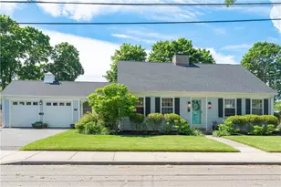23 Dyer St, Warren, RI 02885 - Photo 1