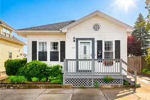 195 Elmore Ave, Woonsocket, RI 02895 - Photo 1