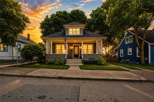 61 Nathanael Ave, Pawtucket, RI 02860 - Photo 1