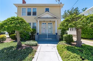 294 Smithfield Ave, Pawtucket, RI 02860 - Photo 1