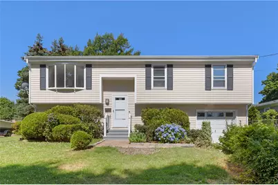 94 Ridgewood Road, Middletown, RI 02842 - Photo 1