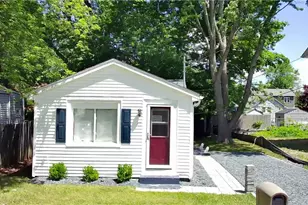69 Kenway Ave, Warwick, RI 02889 - Photo 1
