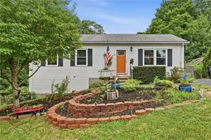 37 Crestwood Dr, West Warwick, RI 02893 - Photo 1