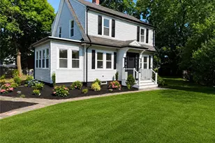 15 Kent Pl, Cranston, RI 02905 - Photo 1