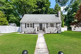 80 Briggs Ln, Tiverton, RI 02878 - Photo 1