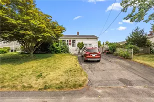 118 Foxcroft Ave, Warwick, RI 02889 - Photo 1