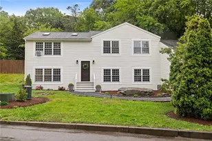 40 Poppy Pl, Warwick, RI 02886 - Photo 1