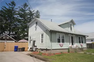 15 Benjamin St, Pawtucket, RI 02861 - Photo 1