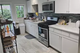 55 Court St, Bristol, RI 02809 - Photo 1