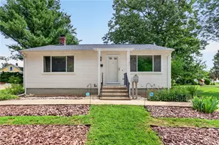 21 Moreland St, Johnston, RI 02919 - Photo 1