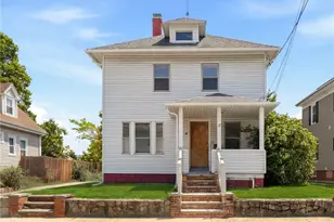 140 W Lawn Ave, Pawtucket, RI 02860 - Photo 1