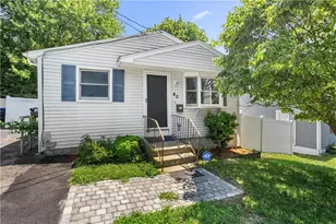 40 Blackstone St, Cumberland, RI 02864 - Photo 1