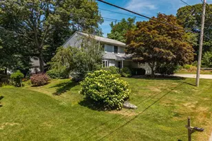 31 Edgewater Rd, Narragansett, RI 02882 - Photo 1