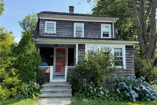 124 Beach Rd, Bristol, RI 02809 - Photo 1