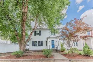 27 Willis St, Cranston, RI 02910 - Photo 1