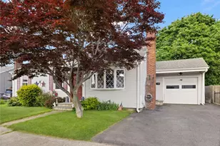 22 Mayfield St, Pawtucket, RI 02861 - Photo 1
