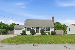 19 Crowfield Dr, Warwick, RI 02888 - Photo 1