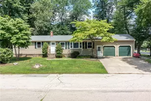 7 Jay Dr, North Kingstown, RI 02852 - Photo 1