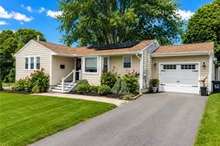 82 Kearns Ave, Tiverton, RI 02878 - Photo 1