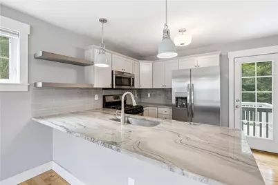 12 Park Avenue #13, Narragansett, RI 02882 - Photo 1