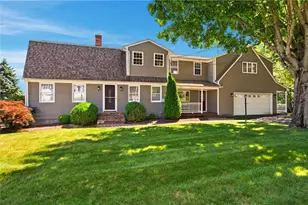 11 Hayfield Ln, Cumberland, RI 02864 - Photo 1