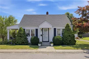 26 Crandall Ct, Warwick, RI 02889 - Photo 1