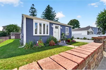 53 Peckham Street, Pawtucket, RI 02861 - Photo 1