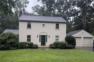 7 Echo Dr, Barrington, RI 02806 - Photo 1