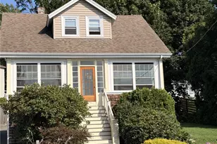 1536 Main Rd, Tiverton, RI 02878 - Photo 1