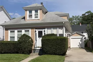62 Lyndon Rd, Cranston, RI 02905 - Photo 1