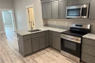 173 State St, Bristol, RI 02809 - Photo 1