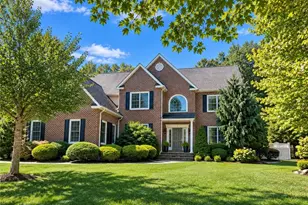 9 Gold Star Dr, Cumberland, RI 02864 - Photo 1