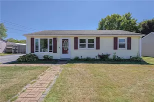 6 Scott Ln, Bristol, RI 02809 - Photo 1