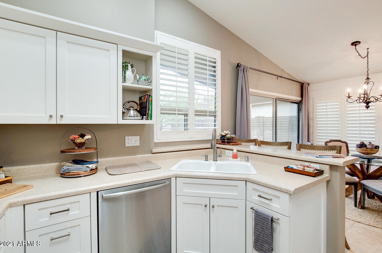 4418 Rowel Rd, Phoenix AZ 85083-1212 exterior