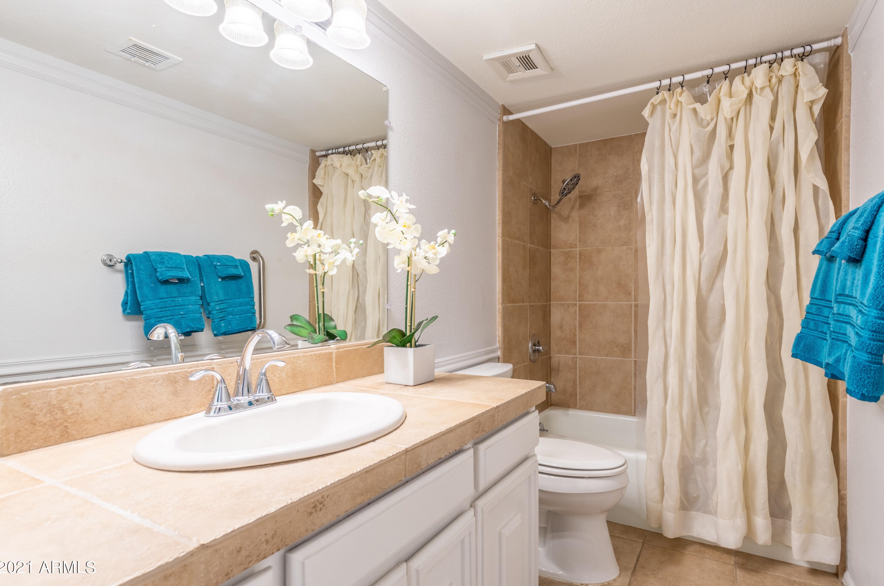 7 Piping Rock Rd, Phoenix AZ 85022-4215 exterior